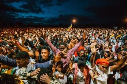 Crowd Worshipping